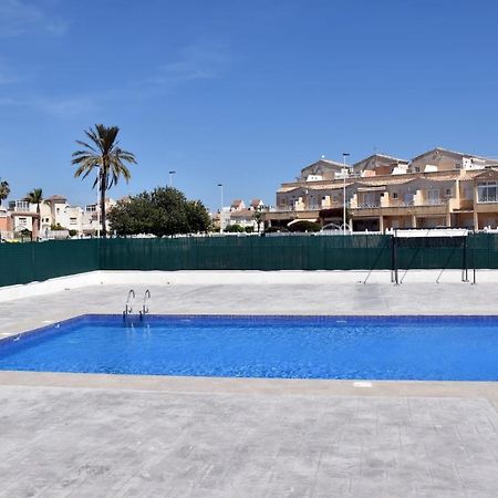 Casa Alex Torrevieja- Holiday House - Con Piscina Comunitaria Eksteriør bilde